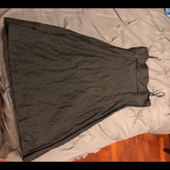 MAX STUDIO Special Edition Dress in midnight blue. - Picture 2 of 5